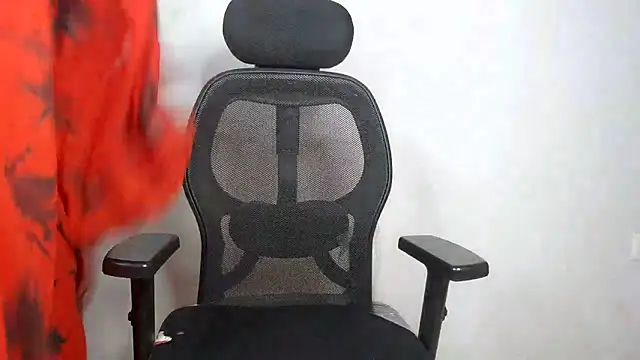 mooonlightbaby online show from April 4, 7:13 pm