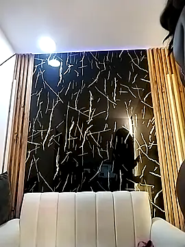 Nahomy Smiths aws online show from September 30, 10:03 pm