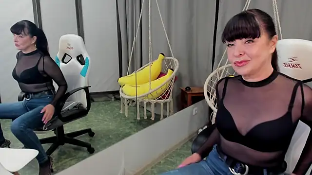 LindaRomero online show from December 3, 9:44 am