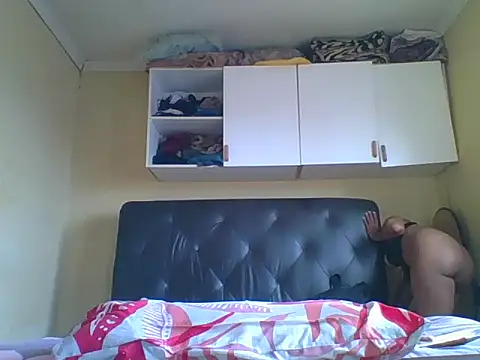 carrie tee online show from November 4, 8:52 am