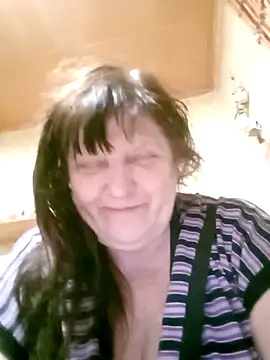 Apeesynka55211 online show from April 6, 6:53 pm