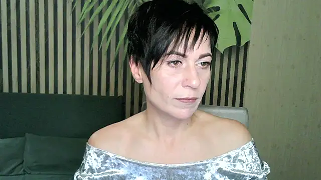 Ashley Brookss online show from October 24, 8:16 pm