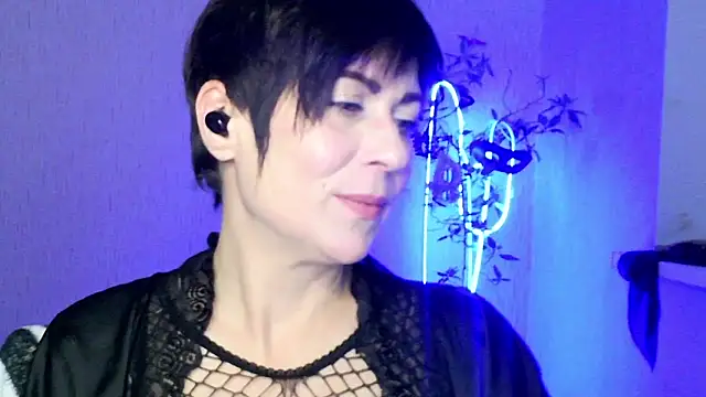 Ashley Brookss online show from November 28, 4:54 pm