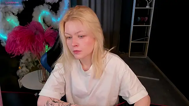 Callista a online show from April 16, 3:07 am