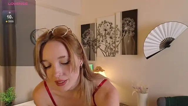 Kathy Beckr online show from November 30, 6:23 pm