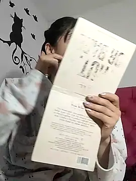 Valentina Squirt- online show from November 20, 9:10 am