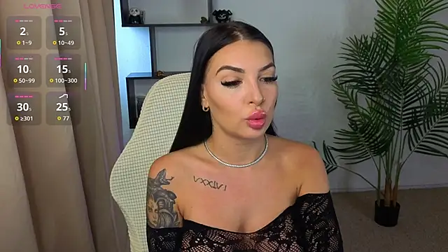 Snapshot of Raven_Ink chatting on October 7, 9:36 am Raven Ink online show from October 7, 9:36 am