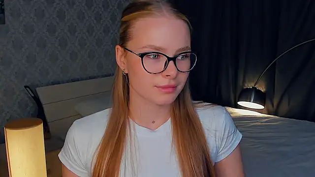 LibbyVenzeio online show from October 16, 7:11 am