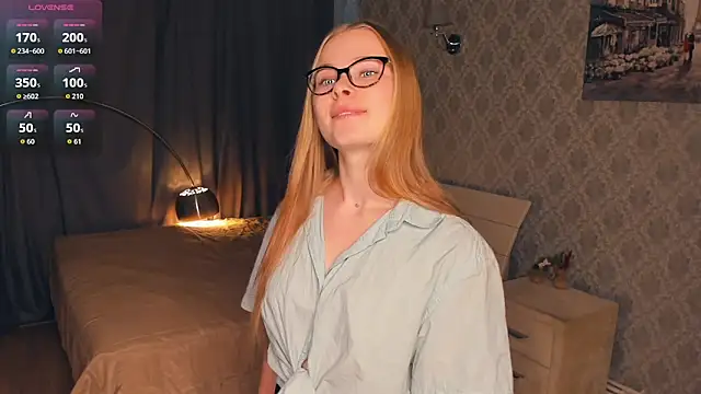 LibbyVenzeio online show from November 17, 7:09 am