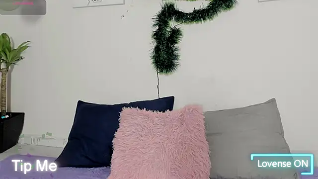 Ainoa Pink online show from December 2, 12:29 pm