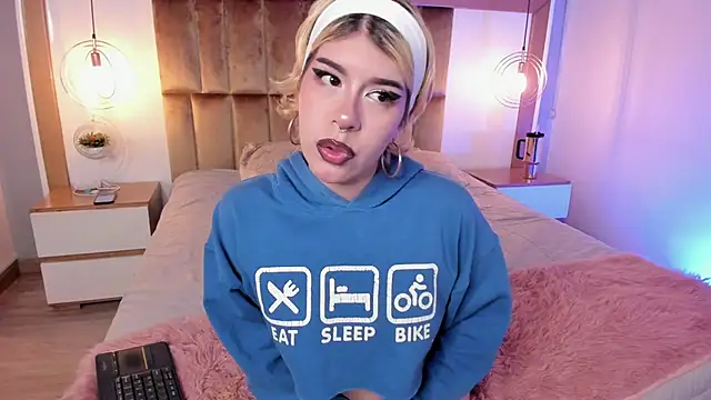 SamyShark online show from January 15, 5:35 am