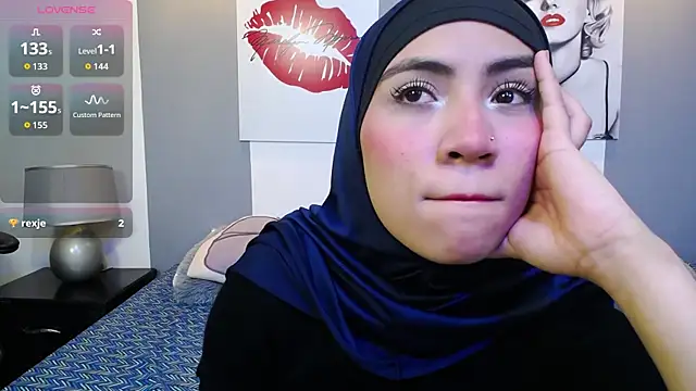 Neesha   online show from November 14, 7:47 pm