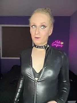 cinderellie online show from November 15, 5:19 am