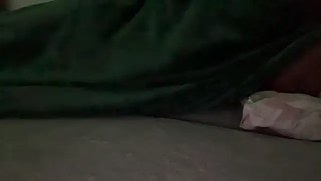 nanaisbackk online show from February 6, 11:41 pm