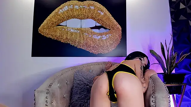 scarlettvelvet  online show from October 8, 6:12 pm