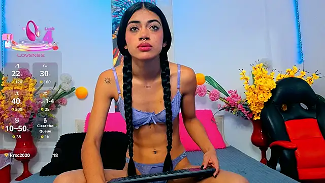 Snapshot of Moon_celeste chatting on October 13, 7:49 pm Moon celeste online show from October 13, 7:49 pm
