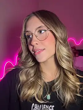 fanyabbey online show from April 18, 2:14 am