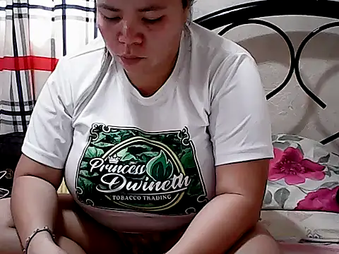 HornyPussie69 online show from March 2, 5:30 am