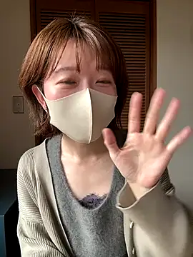 Snapshot of momo_yuipu chatting on October 15, 1:08 am momo yuipu online show from October 15, 1:08 am