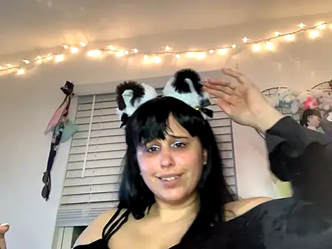 sadgirlsocial online show from October 17, 1:42 am