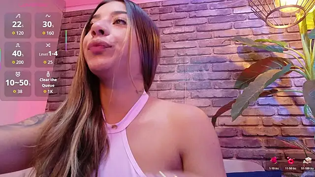 Snapshot of Bunny_Belle1 chatting on October 22, 12:32 pm Bunny Belle1 online show from October 22, 12:32 pm
