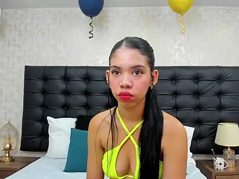 EmaGarcess online show from October 22, 7:41 pm