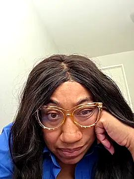 Snapshot of Adri-x chatting on October 2, 8:36 pm Adri-x online show from October 2, 8:36 pm