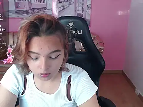 mia foster t online show from October 31, 2:21 pm