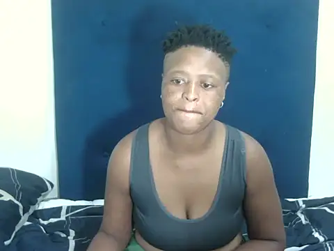 Snapshot of ShyHun16 chatting on October 2, 9:09 pm ShyHun16 online show from October 2, 9:09 pm