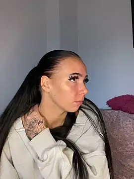 YoungZoexx online show from October 6, 7:14 am