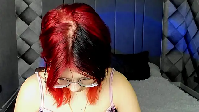 shy elina01 online show from December 14, 10:43 am