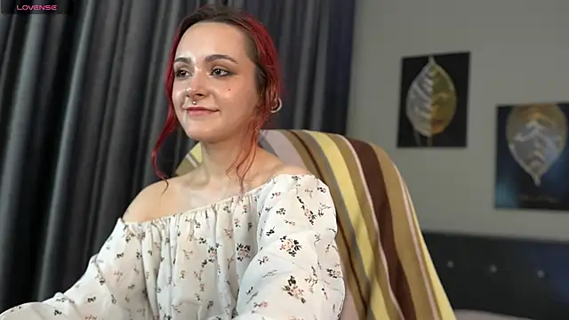 Snapshot of ElizabethMilller_ chatting on October 7, 10:47 pm ElizabethMilller online show from October 7, 10:47 pm