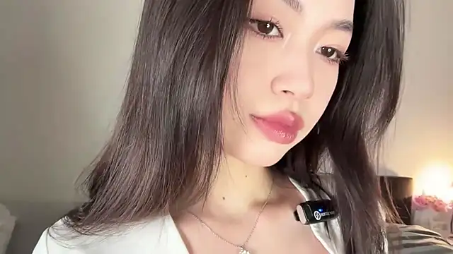 yourlittlesunrise  online show from October 23, 4:29 am