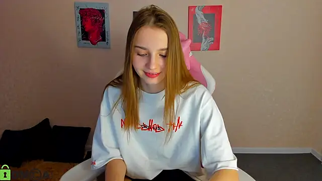 L1na Reeds online show from November 17, 1:06 am