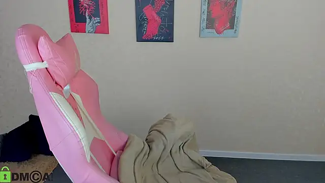 L1na Reeds online show from December 2, 1:18 am