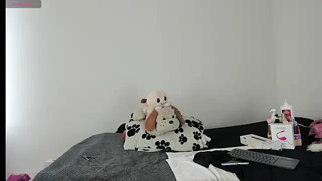 ValeStone online show from November 6, 8:37 pm