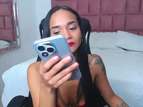 sweetsubmisaxox online show from November 29, 10:36 pm