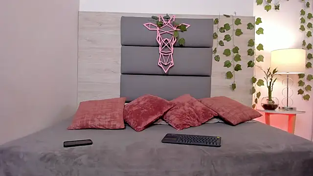 MarianaMiller1 online show from October 9, 3:43 am