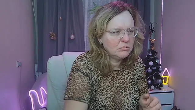 VestaWoody online show from January 14, 1:05 pm