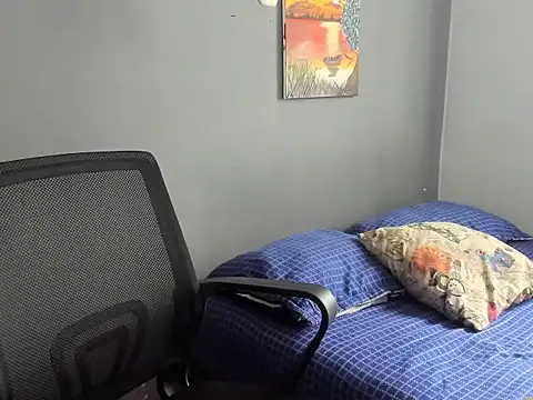 Seductress Malia online show from December 17, 7:18 pm