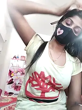 Queen-Any online show from November 13, 2:43 am