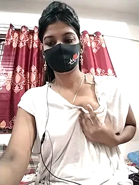 Queen-Any online show from October 8, 10:14 pm