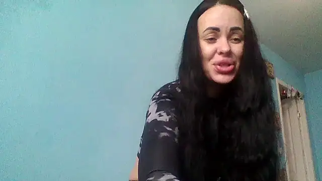 Stefaniyaxq online show from October 13, 8:17 am