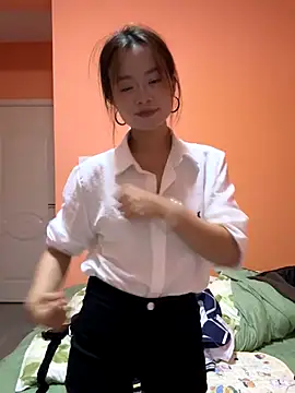 Snapshot of qingzi1218 chatting on October 12, 11:56 am qingzi1218 online show from October 12, 11:56 am