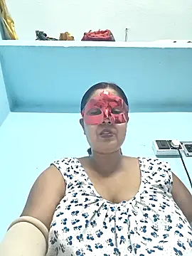 misti02 online show from October 10, 4:56 pm