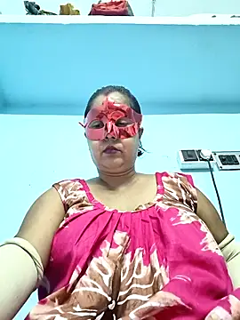 misti02 online show from October 6, 5:40 pm