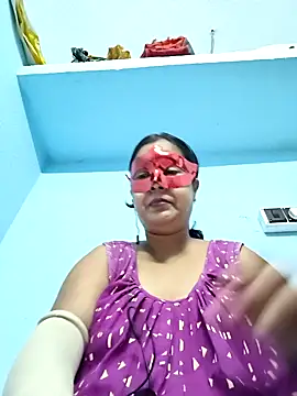 misti02 online show from October 12, 10:45 pm
