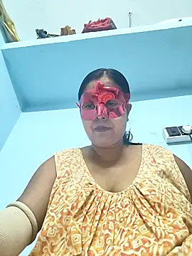 misti02 online show from October 11, 5:04 pm
