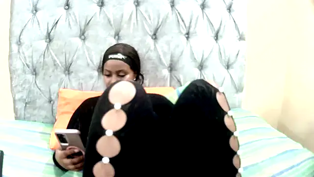 Lollilips105 online show from December 2, 5:59 pm