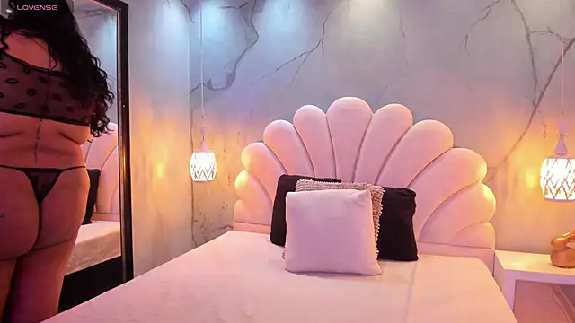 CatalinaCoopper online show from October 24, 5:14 am